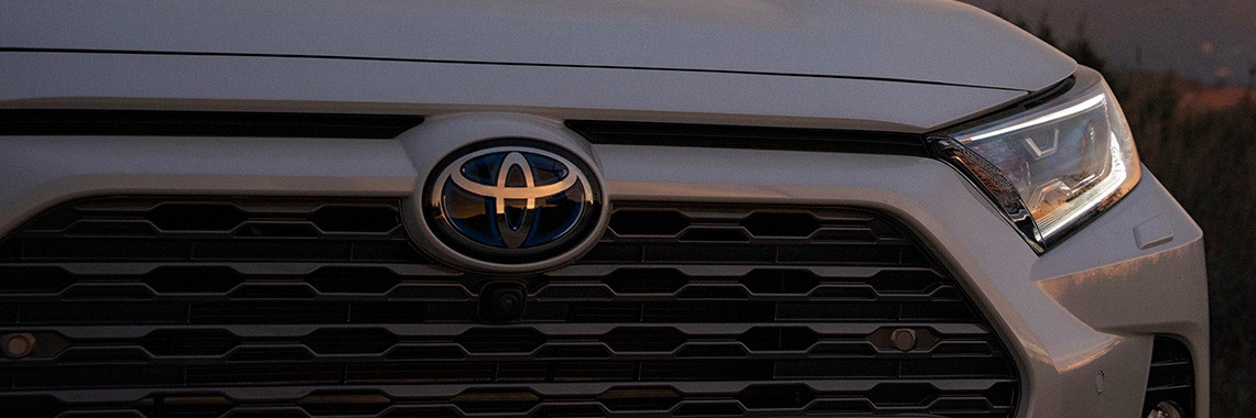 Schade? Naar de Toyota dealer!