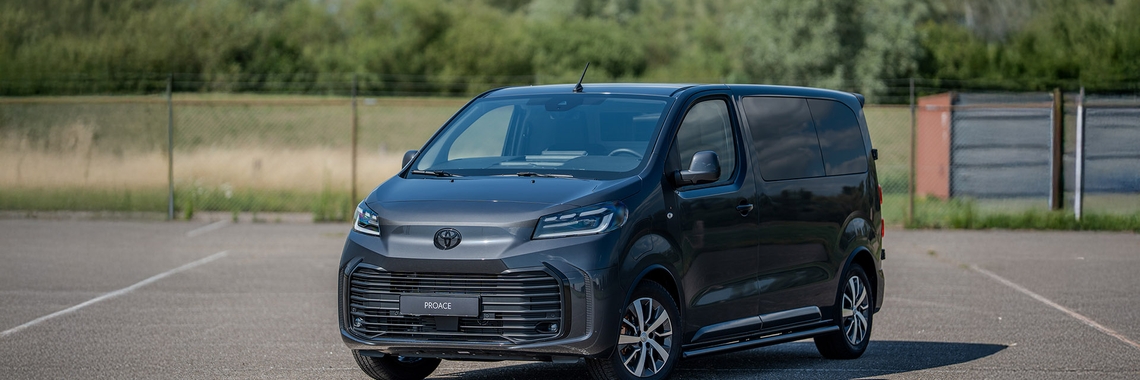 Toyota Proace Worker nu ook met Stealth Pack